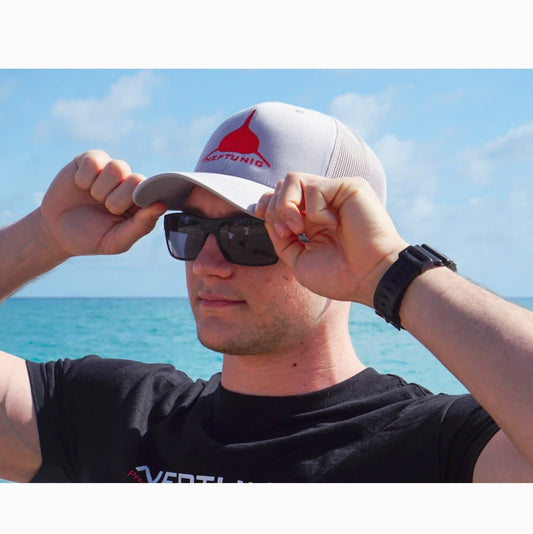 Classic Neptunic Grey & Red Hat