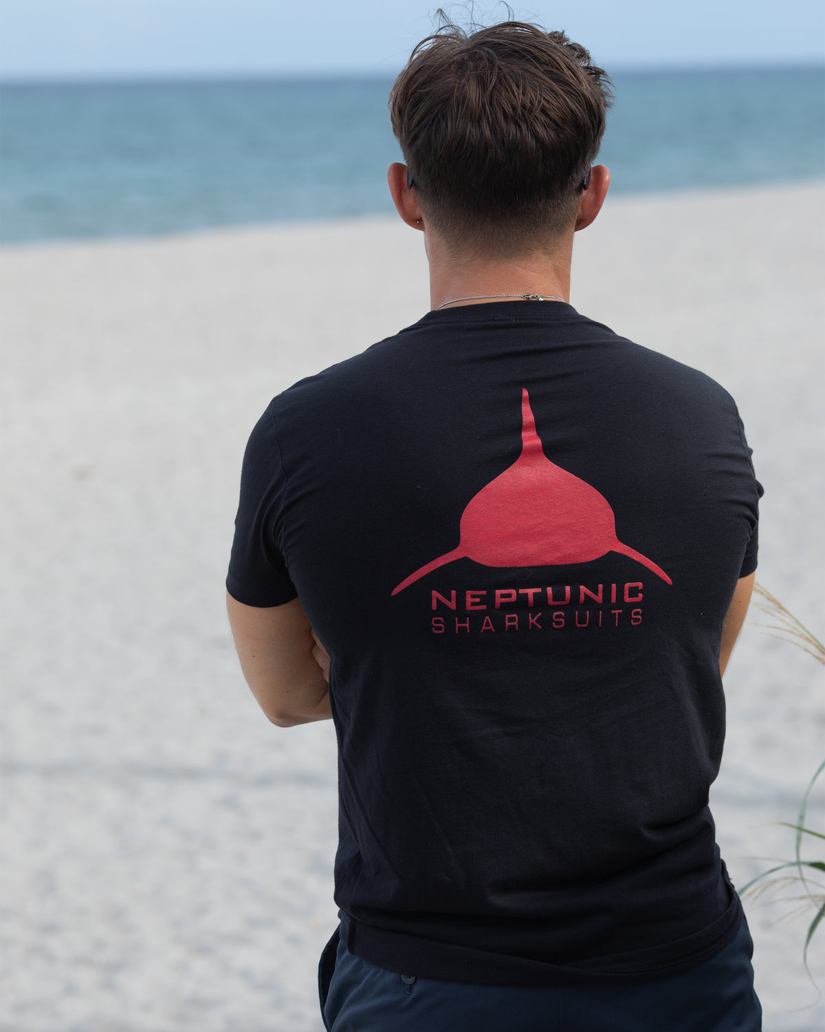 Neptunic Black Classic Red Logo Tee
