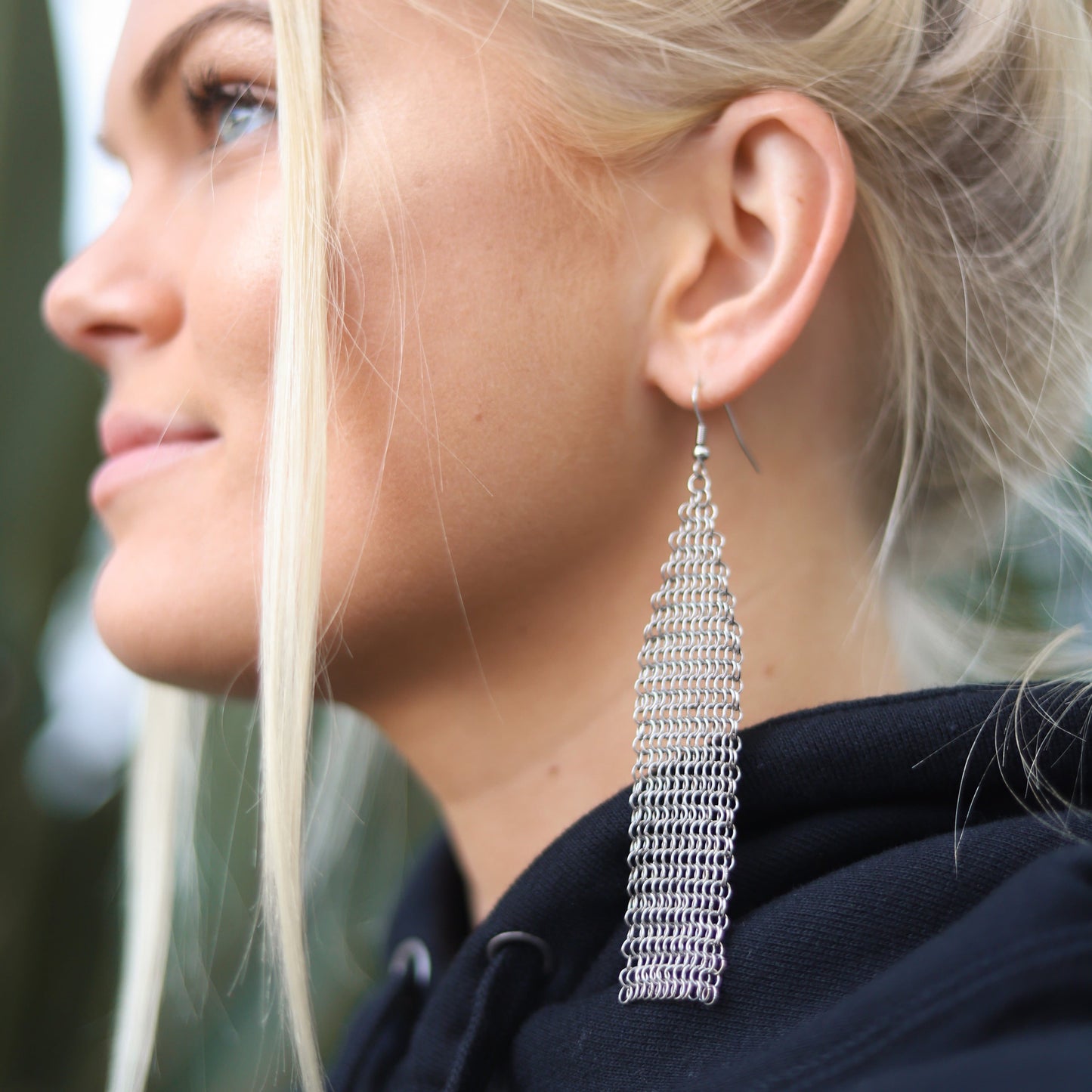 Chainmail Earrings - Extended Triangle